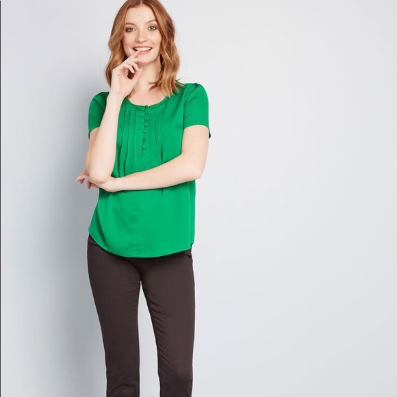 ModCloth Lucky Pintucks short sleeve button blouse - Picture 5 of 5